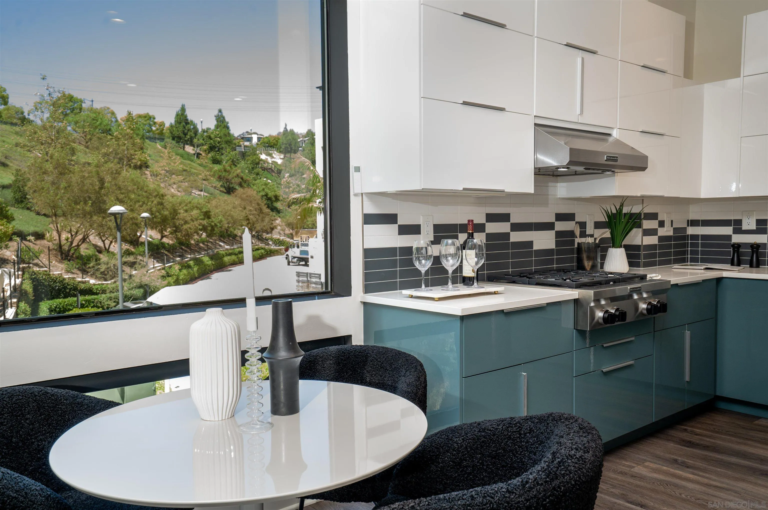 Photo #5: 250035379 Listing 
