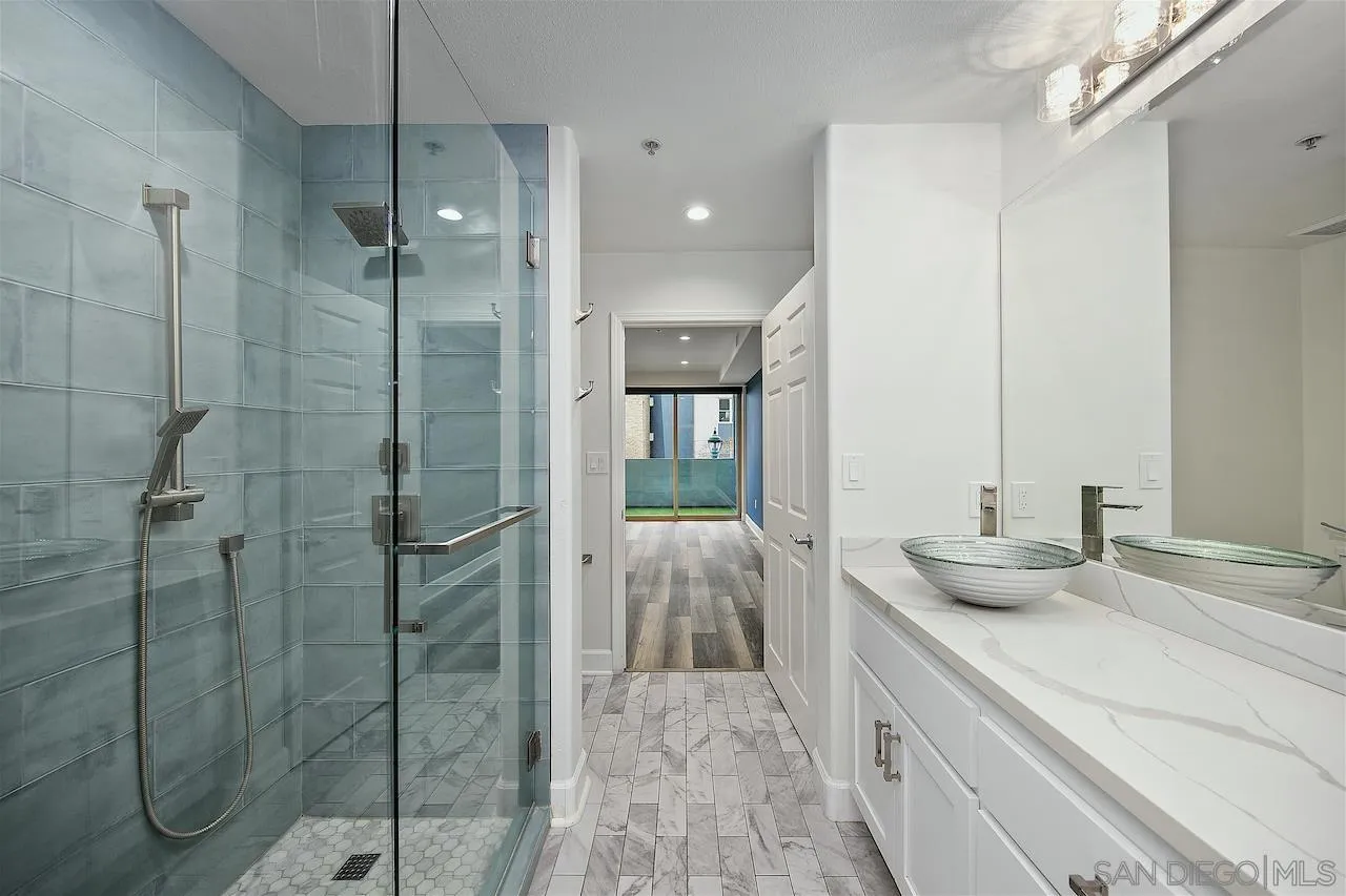Photo #8: 250035381 Listing: Photo #8