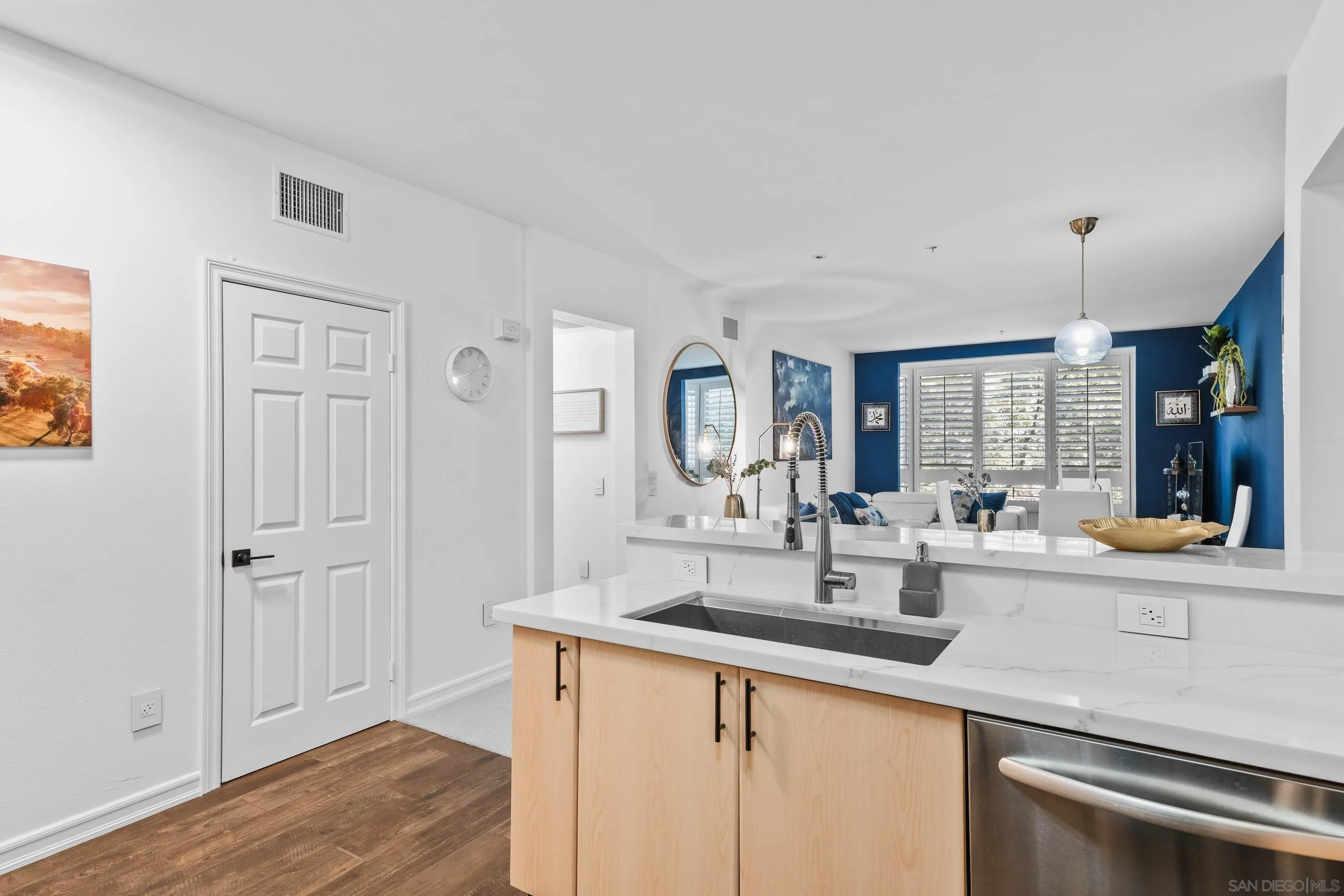 Photo #11: 250035395 Listing: Photo #11