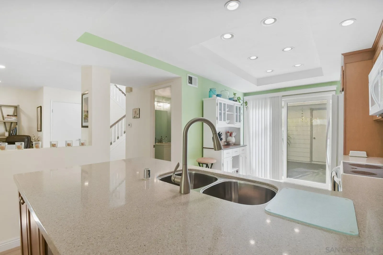 Photo #9: 250035399 Listing: Photo #9