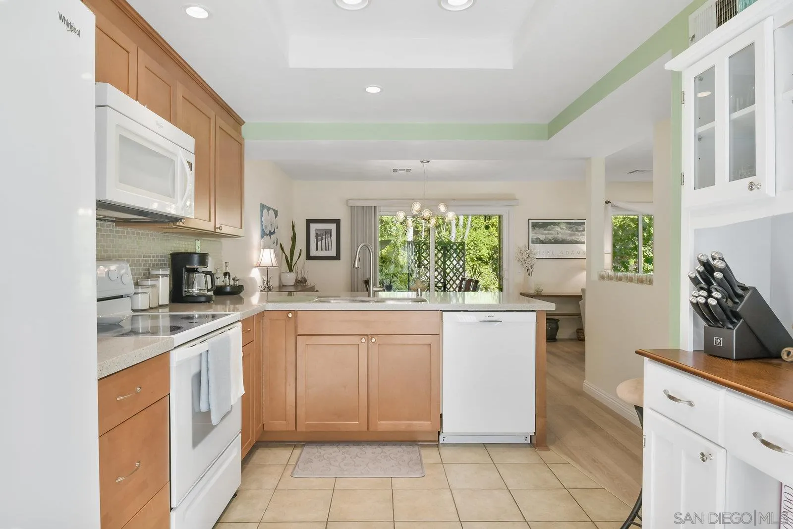 Photo #10: 250035399 Listing: Photo #10