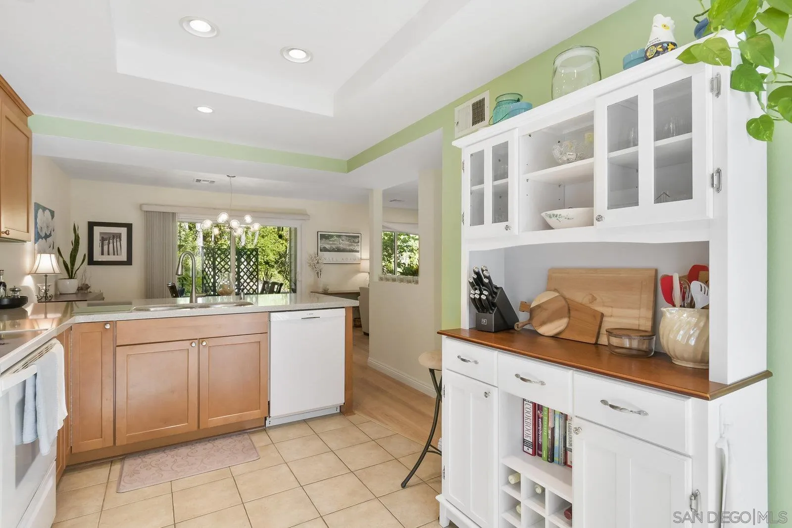Photo #12: 250035399 Listing: Photo #12