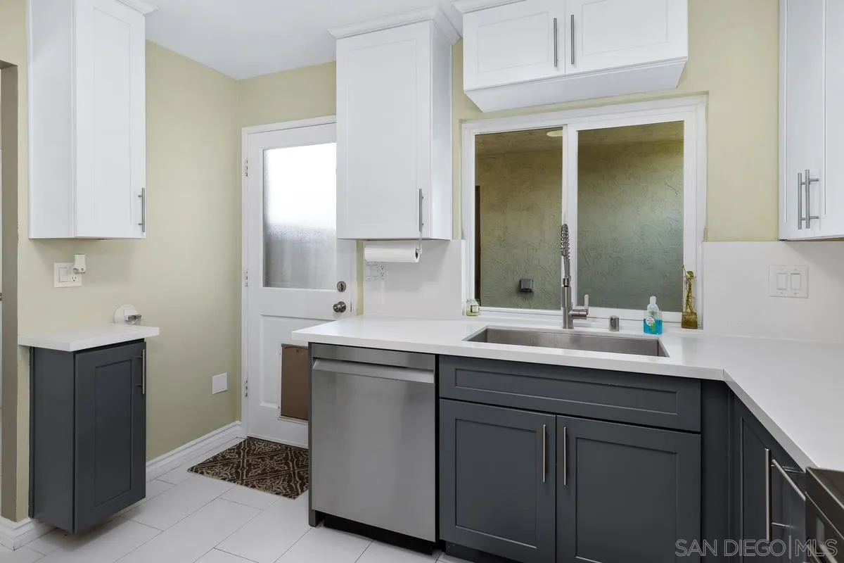 Photo #7: 250035402 Listing: Photo #7