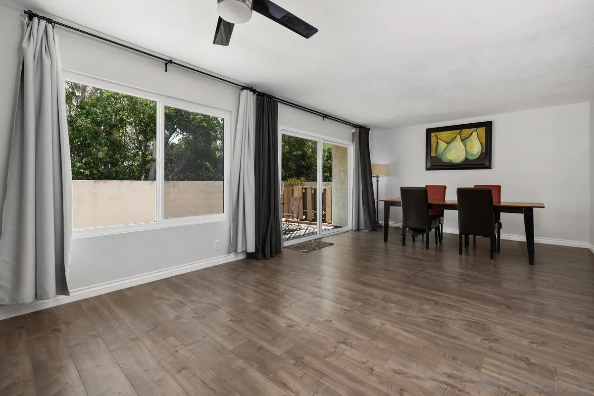 Photo #10: 250035402 Listing: Photo #10