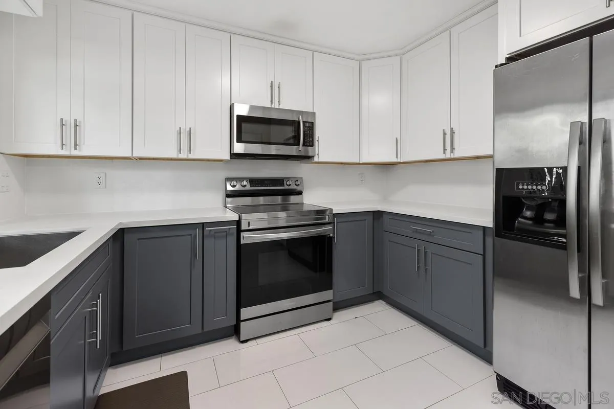 Photo #4: 250035402 Listing 