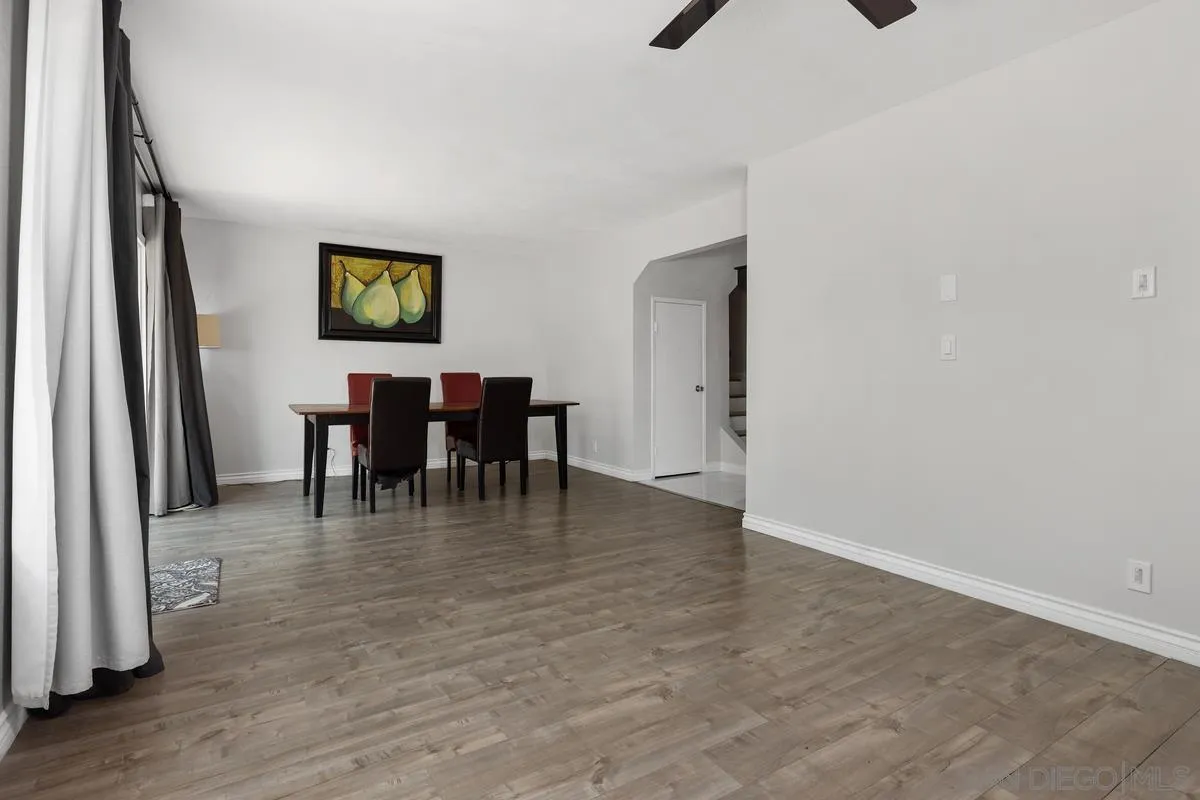 Photo #11: 250035402 Listing: Photo #11