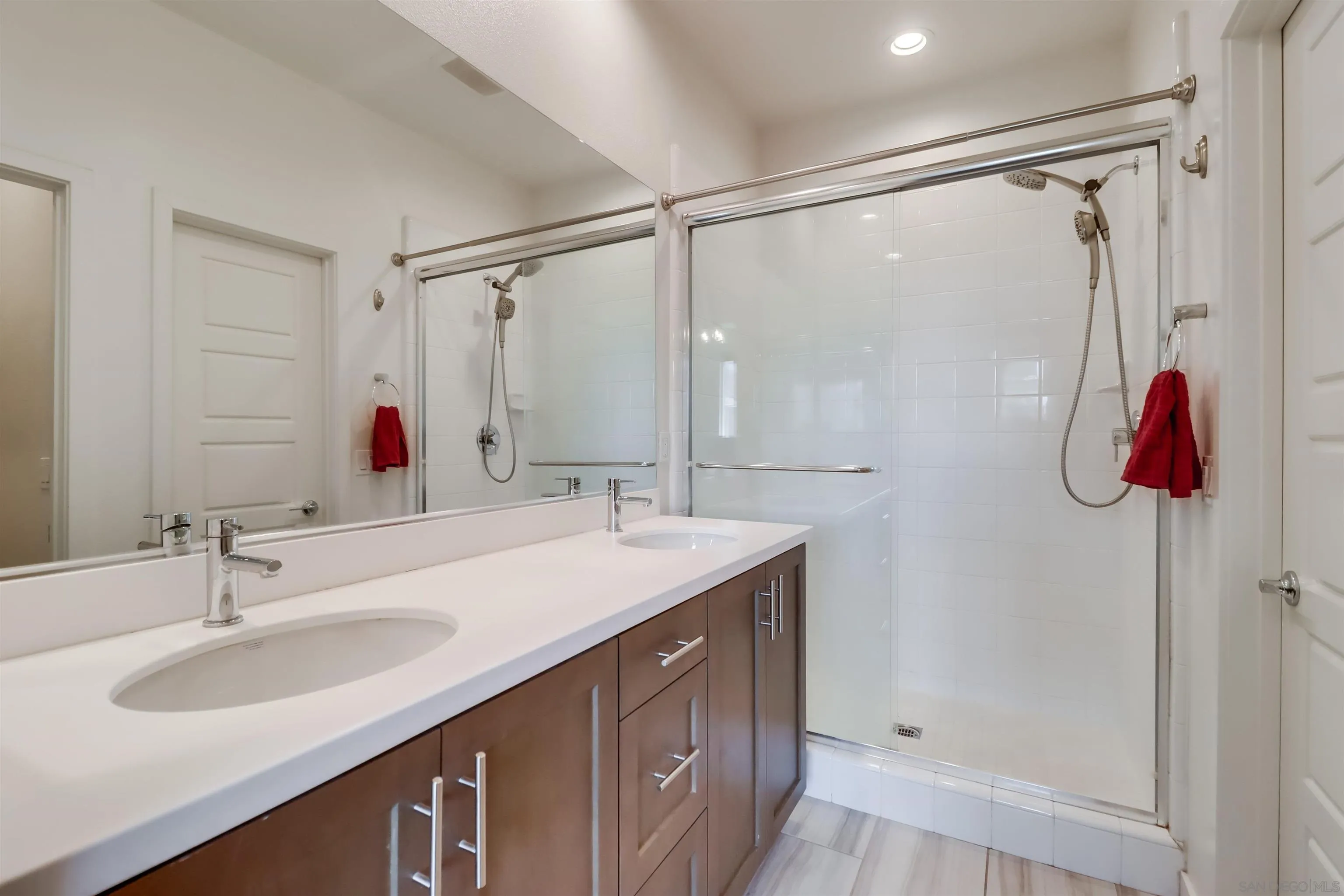 Photo #19: 250035406 Listing: Photo #19
