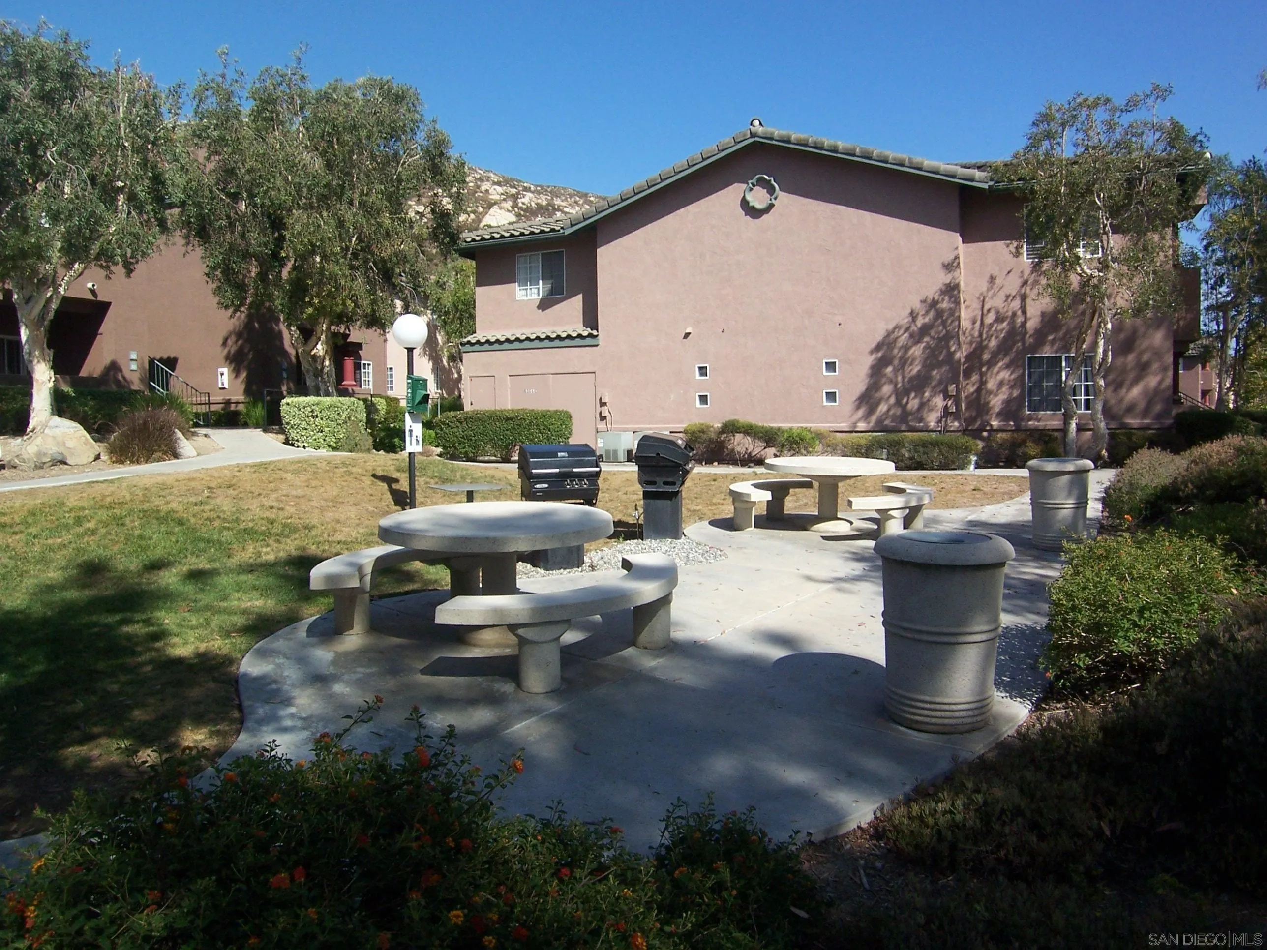 Photo #3: 250035407 Listing 