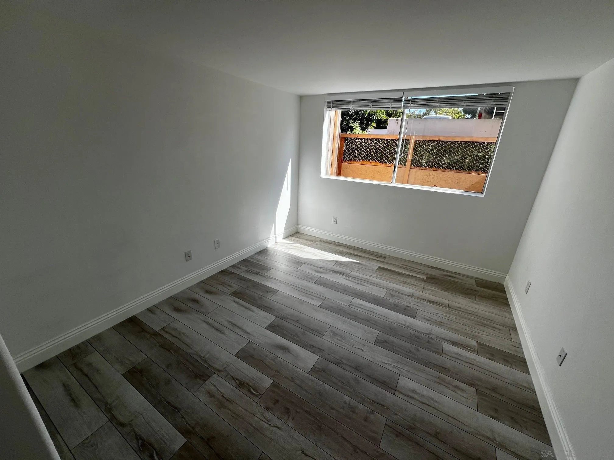Photo #6: 250035413 Listing 