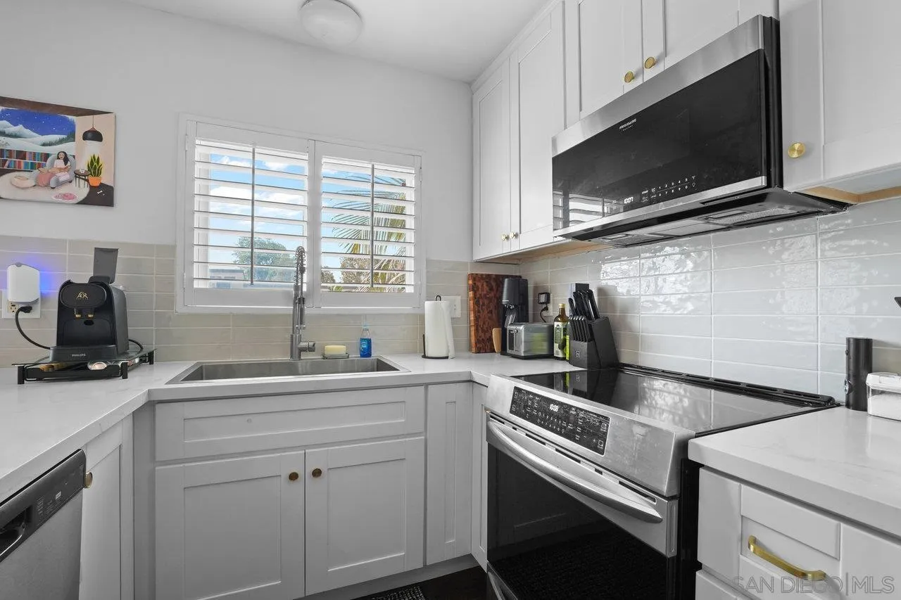 Photo #6: 250035416 Listing 
