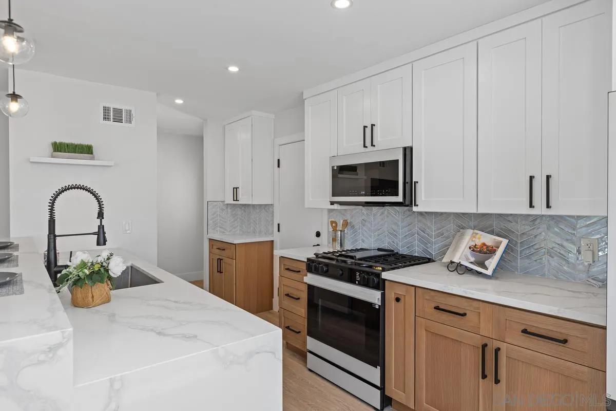 https://cdn.realtyfeed.com/cdn/127/250035424/8994deed0e826183b7dbd6514c8d6fe0.webp