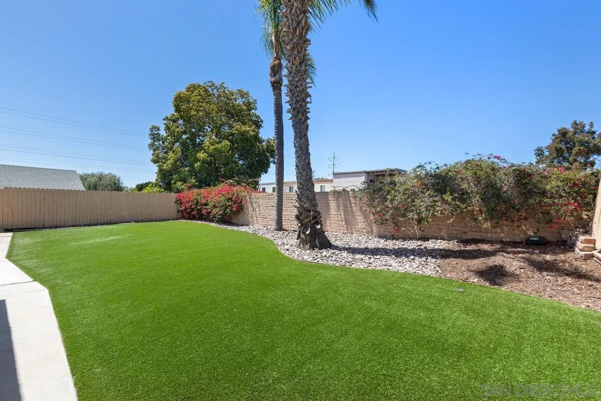 https://cdn.realtyfeed.com/cdn/127/250035424/9e9cd34b26283868d9413f8acb898f08.webp