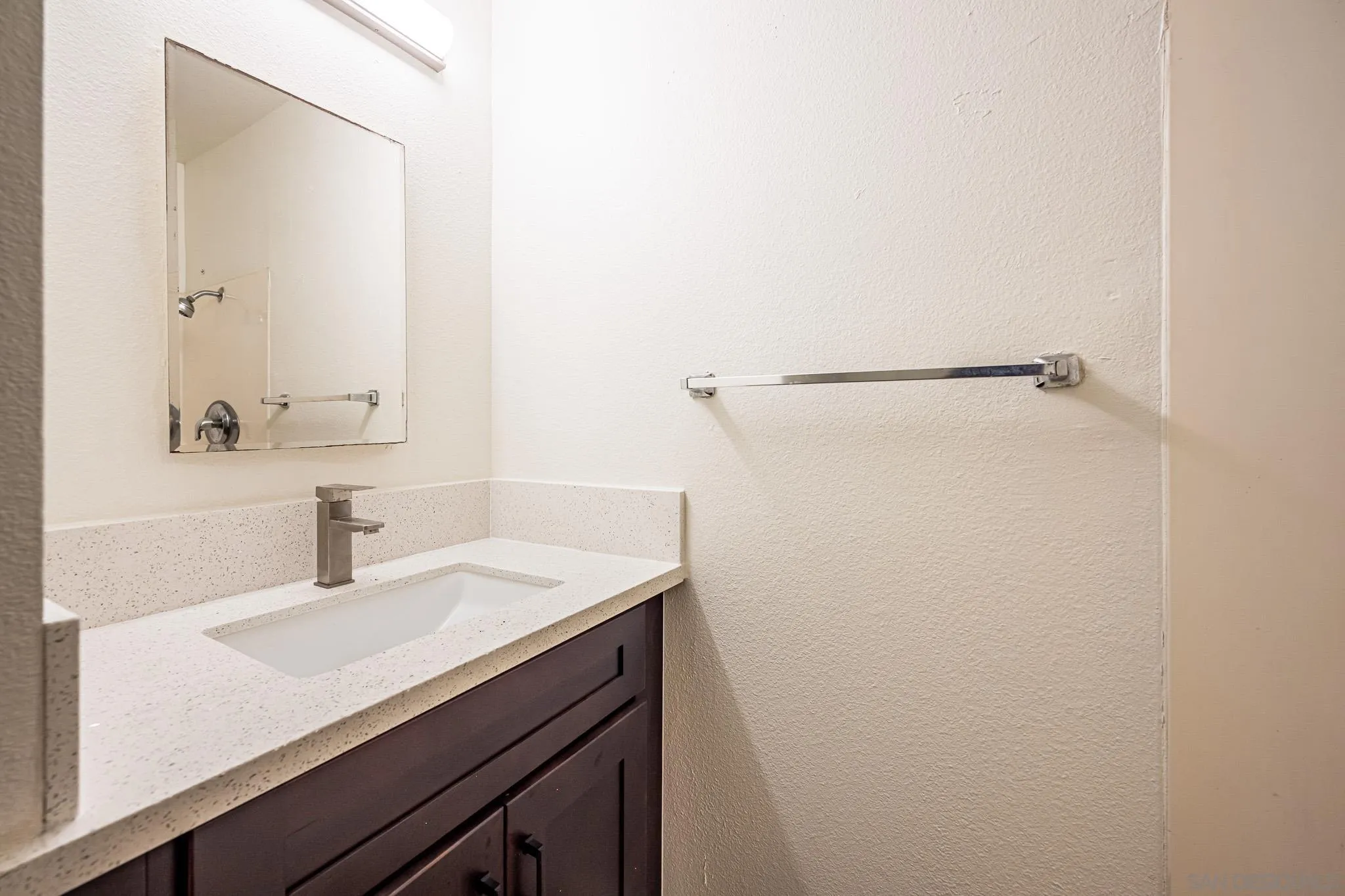 Photo #14: 250035428 Listing: Photo #14