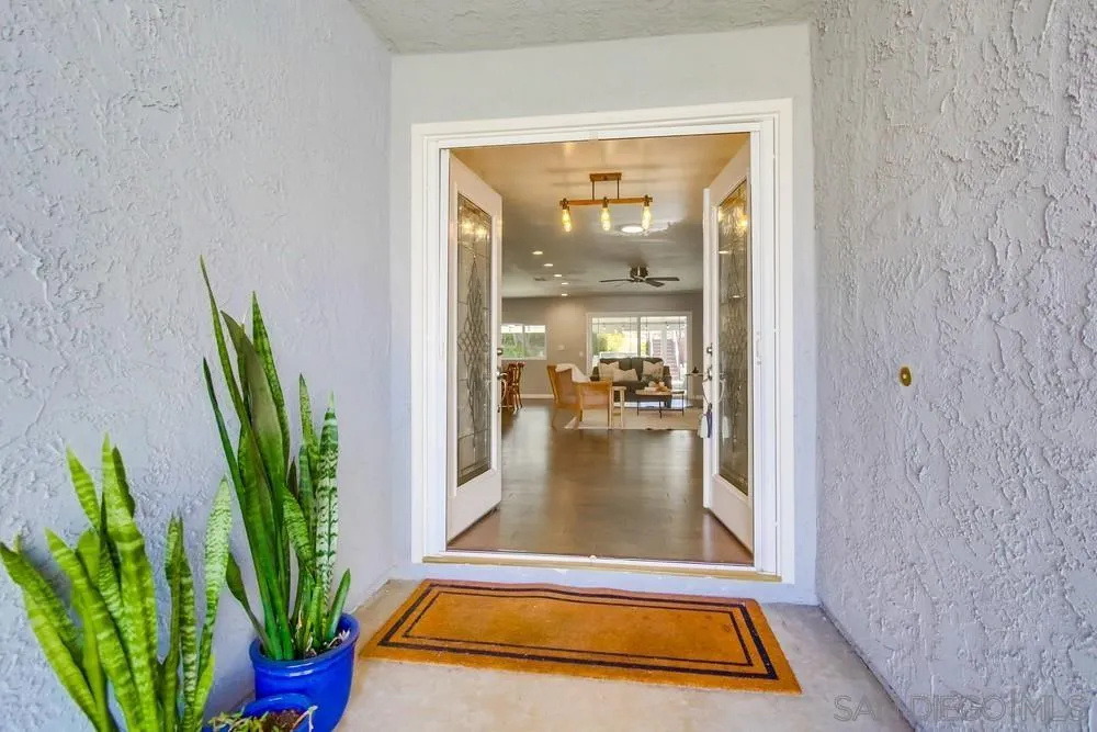 https://cdn.realtyfeed.com/cdn/127/250035430/048c5b121ebf59eb4309d3f16a0633d3.webp
