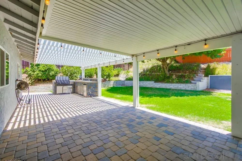https://cdn.realtyfeed.com/cdn/127/250035430/10c11a5723597c423d90b973b58afcbb.webp