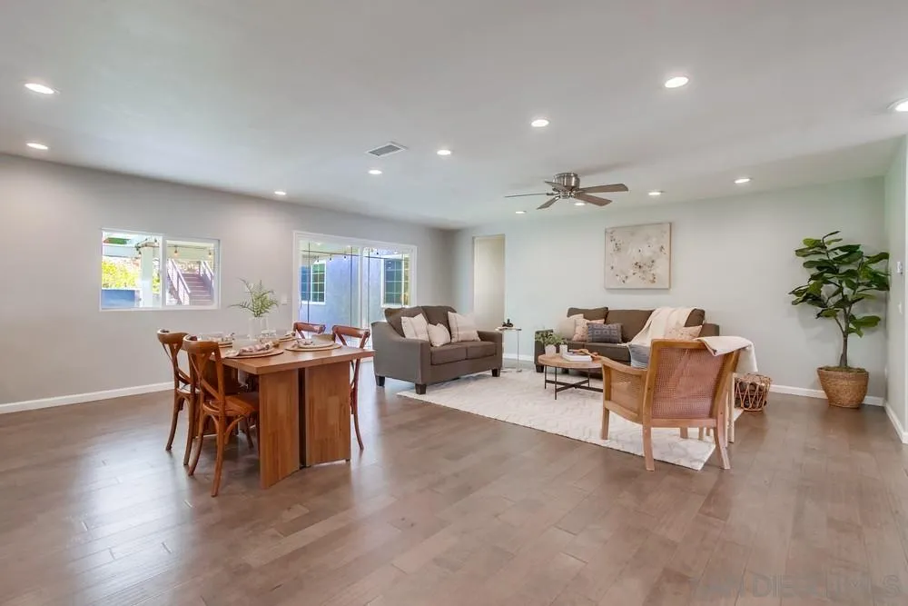 https://cdn.realtyfeed.com/cdn/127/250035430/59edb7f07859f0595d7b3966a6c53545.webp