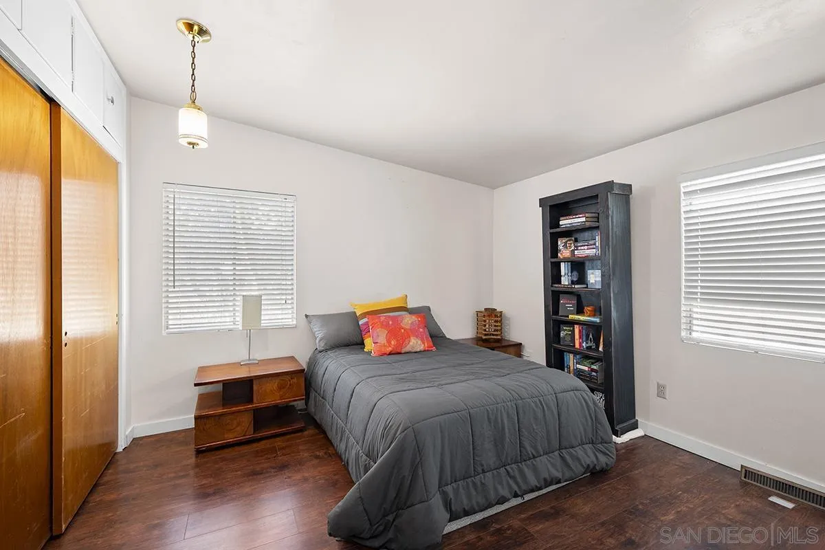 https://cdn.realtyfeed.com/cdn/127/250035438/9d3d14cc70e4a56b0b264442c08fc696.webp
