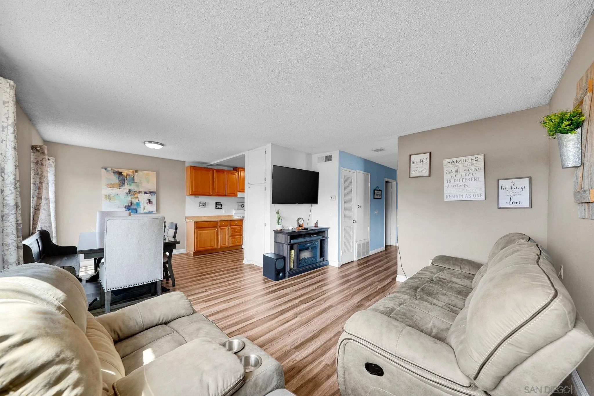 Photo #6: 250035443 Listing 