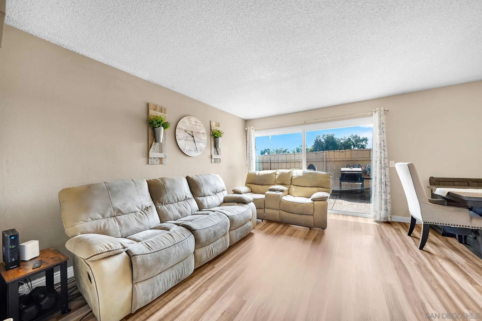 Photo #3: 250035443 Listing 