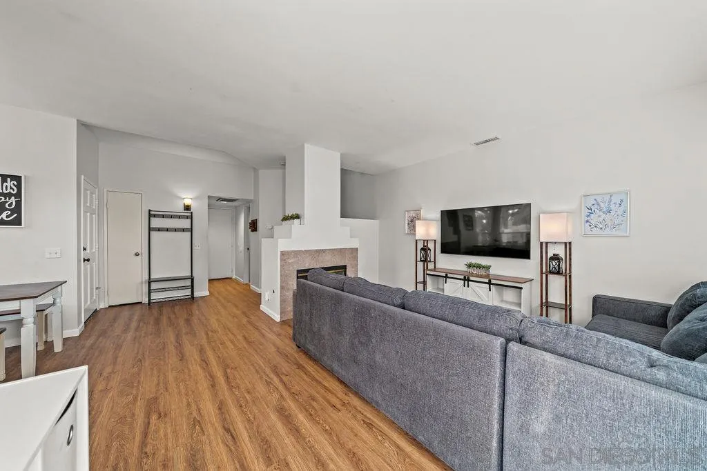 Photo #10: 250035450 Listing: Photo #10