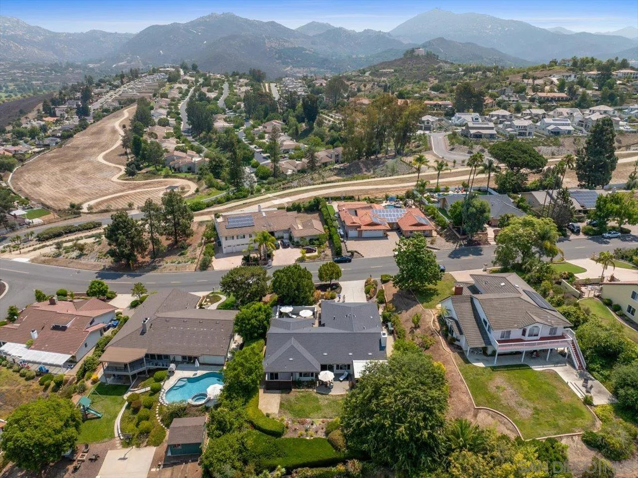 https://cdn.realtyfeed.com/cdn/127/250035452/0cbe98cc668c04f756034ff78a78021a.webp