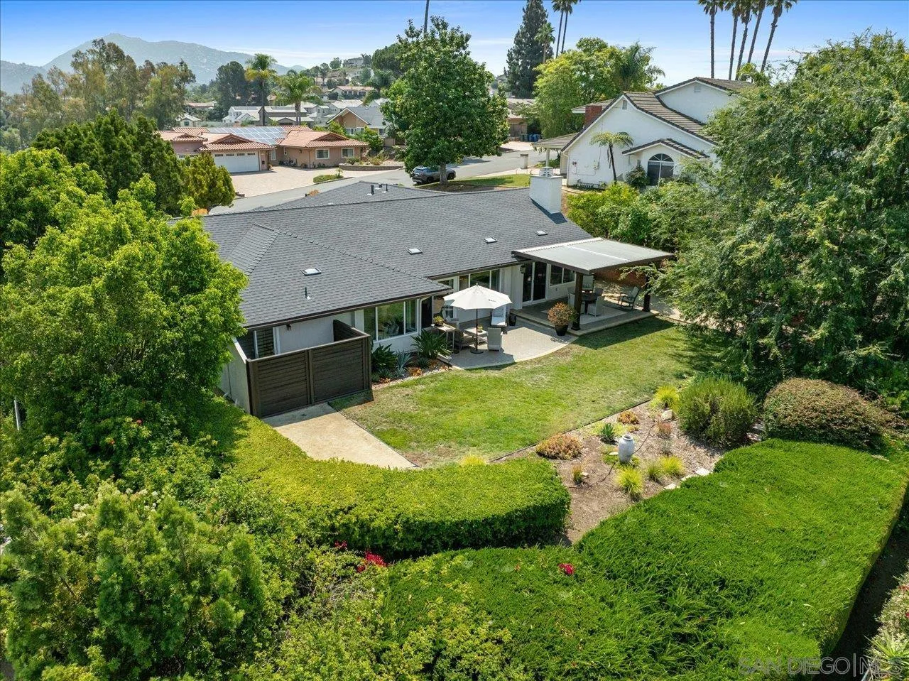 https://cdn.realtyfeed.com/cdn/127/250035452/35e7ac8b70b85346d690ecc08ffdce21.webp