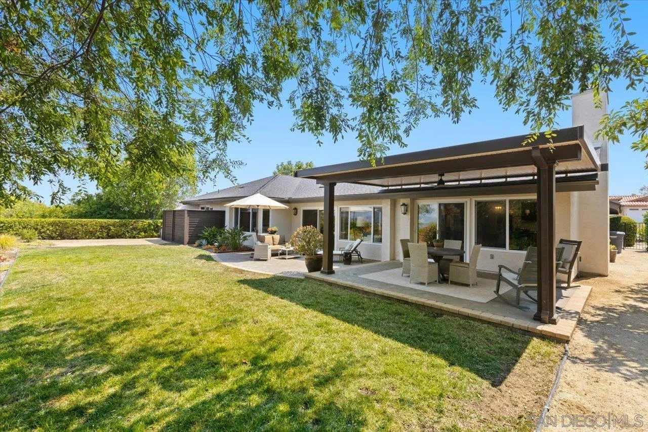 https://cdn.realtyfeed.com/cdn/127/250035452/808bd9e3f0a59f16ab9ea5d7d566e87b.webp