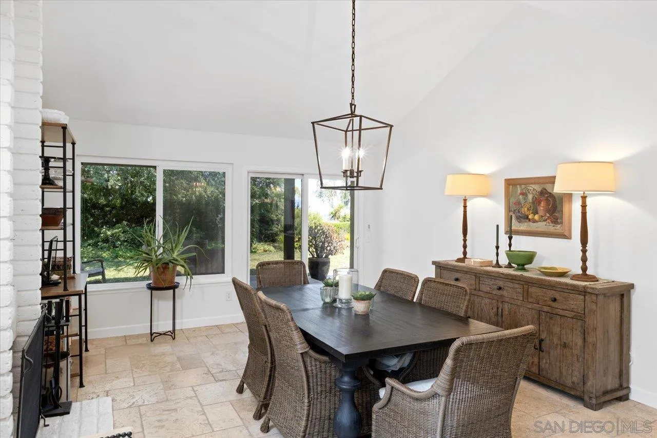 https://cdn.realtyfeed.com/cdn/127/250035452/90ebdbe49ec07ca863f7f6ff0ecd0d27.webp