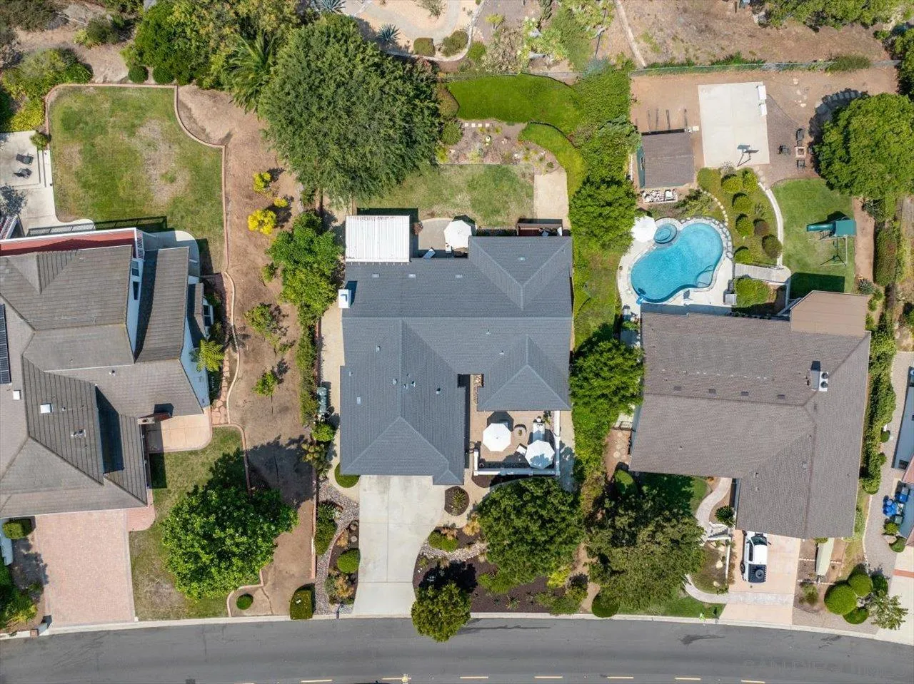 https://cdn.realtyfeed.com/cdn/127/250035452/dd6c5ff67f1745ba6bfe7bf6a7d2eaf1.webp