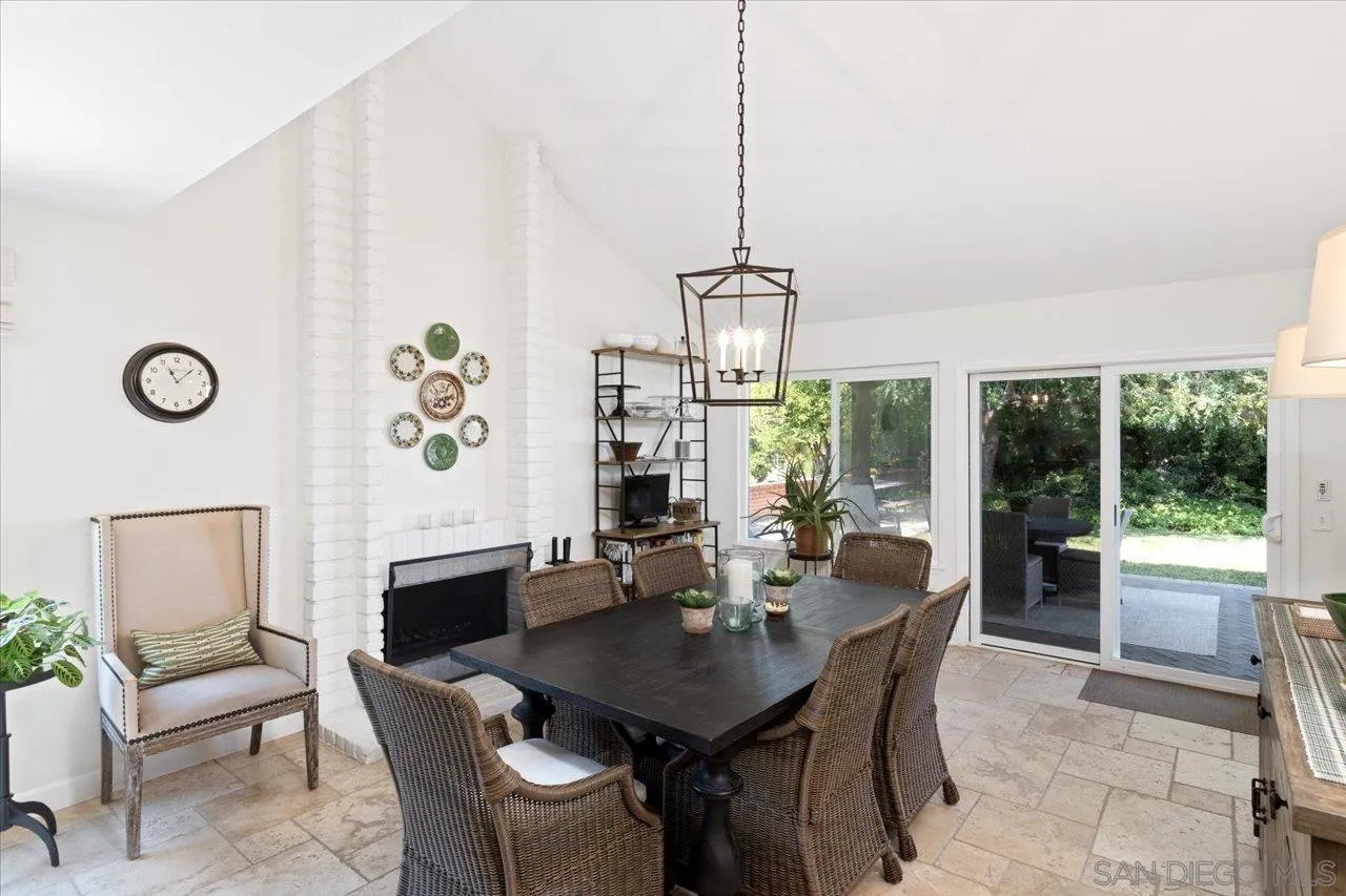 https://cdn.realtyfeed.com/cdn/127/250035452/e0448c98bb4257e139a6faf0ad18c32f.webp