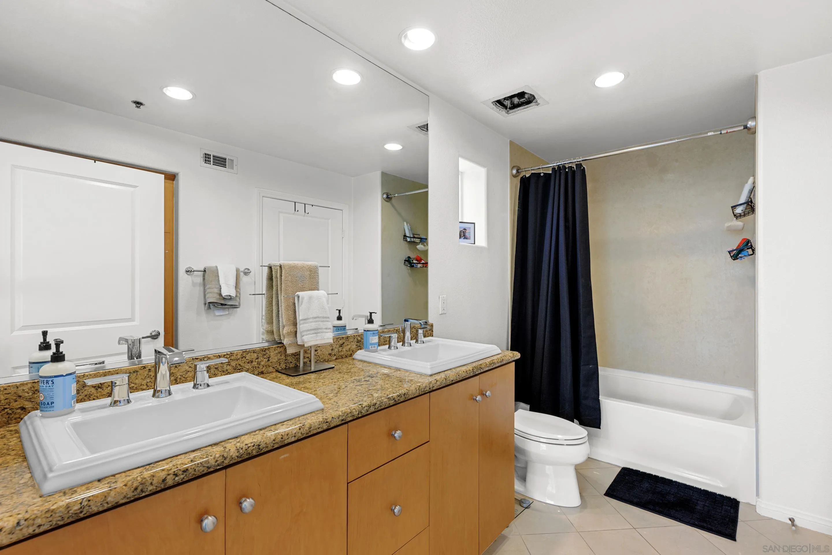 Photo #19: 250035458 Listing: Photo #19