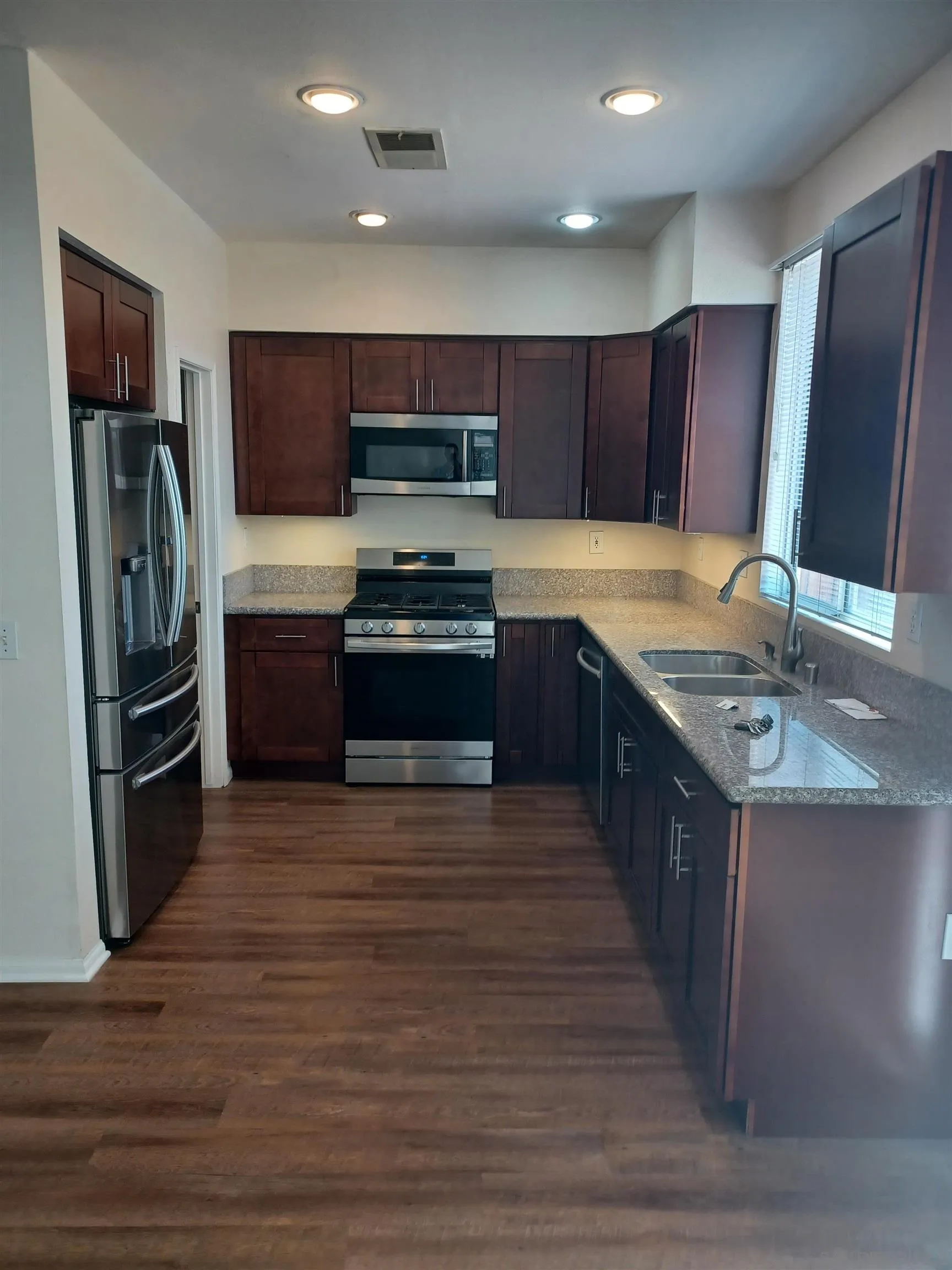 Photo #8: 250035460 Listing: Photo #8