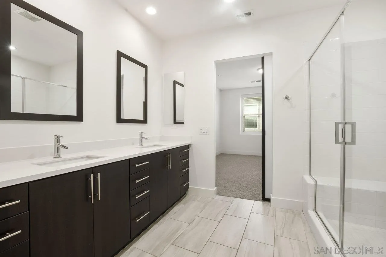Photo #15: 250035467 Listing: Photo #15