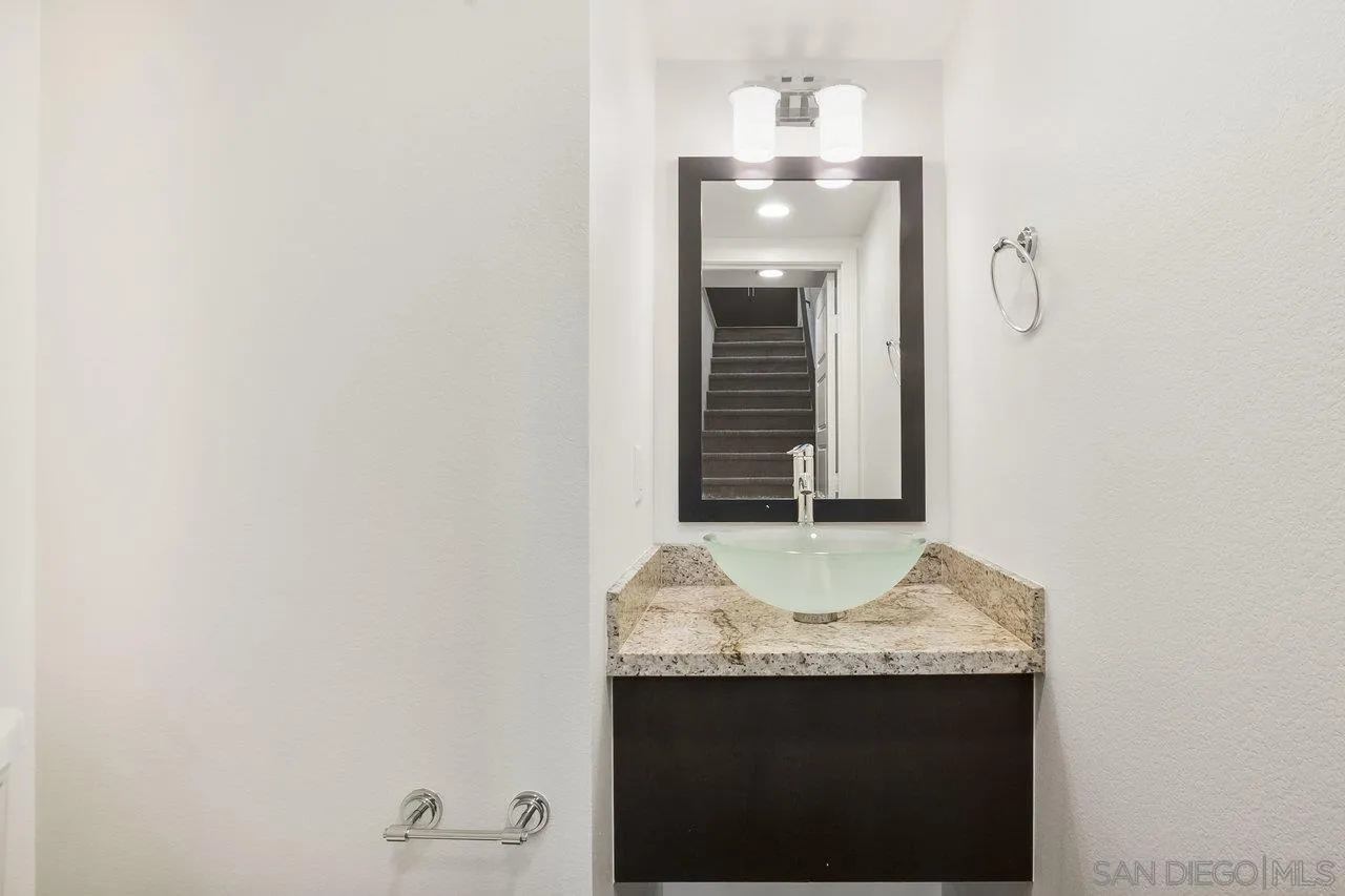 Photo #5: 250035467 Listing 