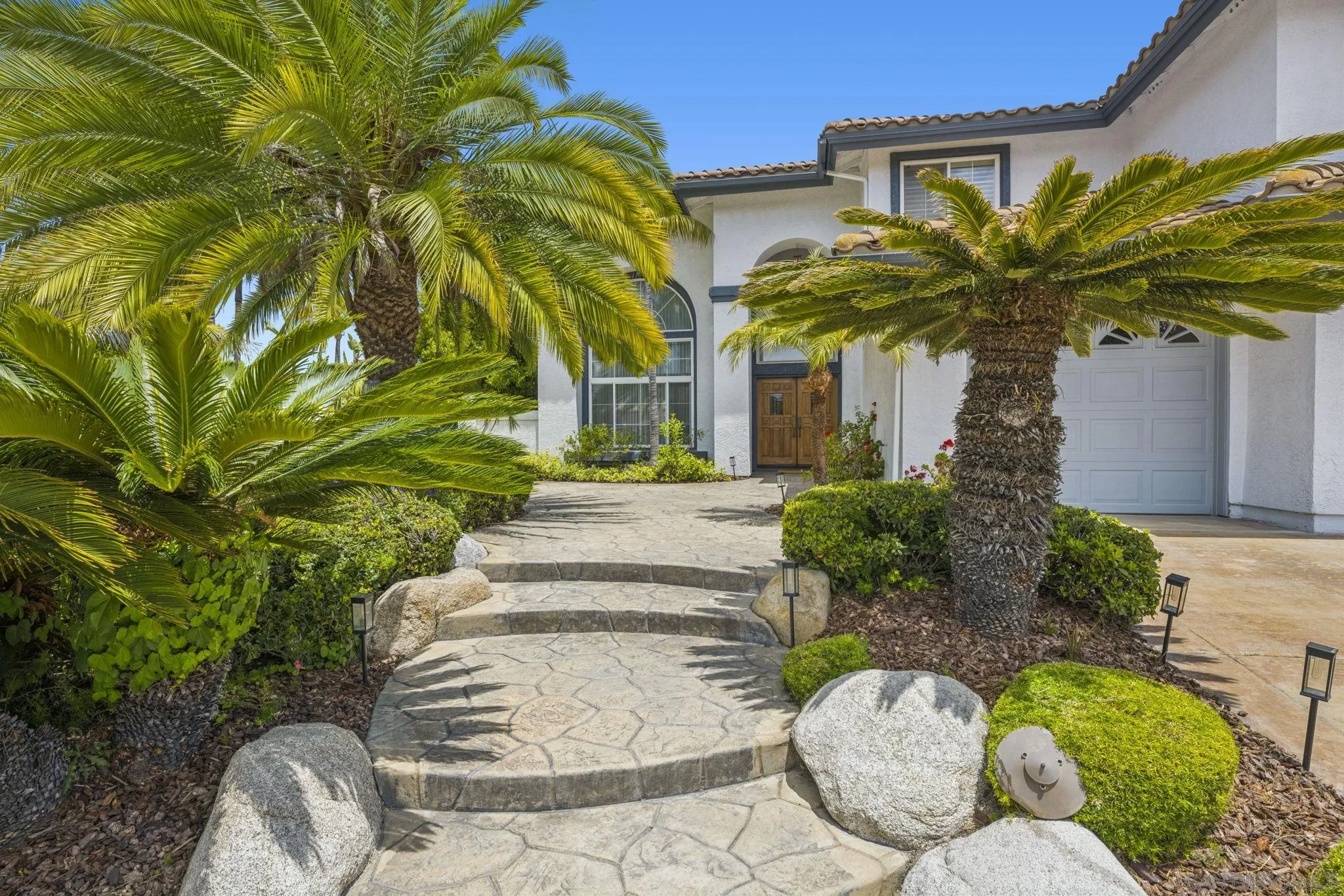 https://cdn.realtyfeed.com/cdn/127/250035476/0cc6d360ed4bb121e5bdfafd11fa7970.webp