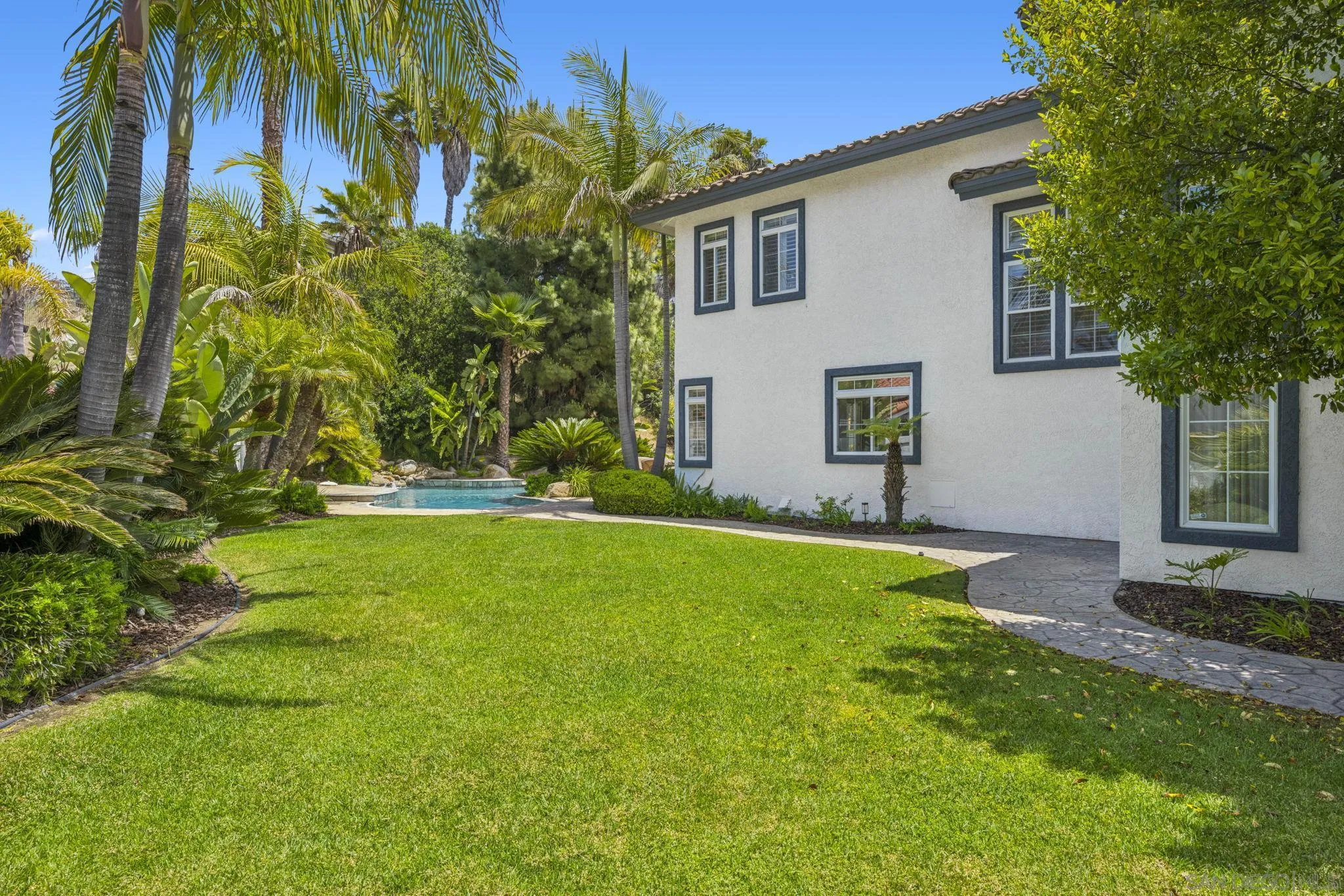https://cdn.realtyfeed.com/cdn/127/250035476/2d343df00be9beaeb9e9b205a1b985fe.webp