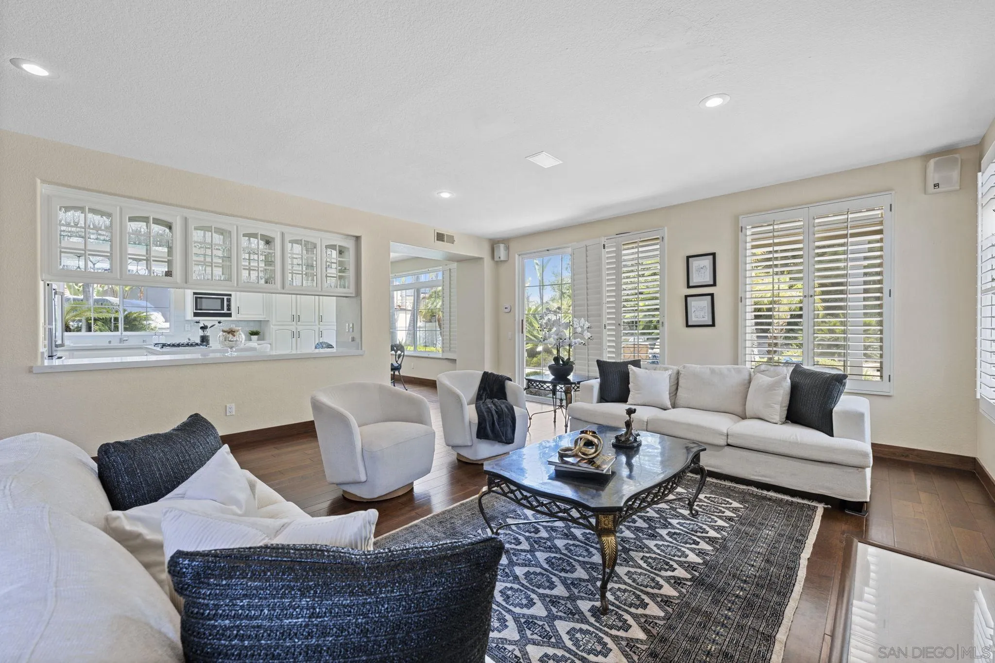 https://cdn.realtyfeed.com/cdn/127/250035476/58f577543fecc732af1211f335224b33.webp