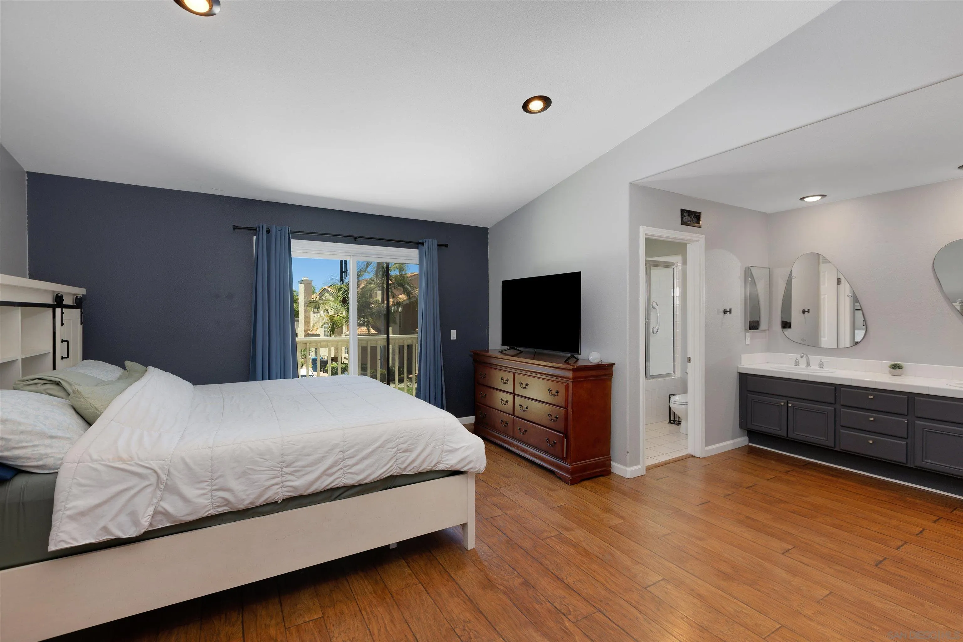 Photo #33: 250035483 Listing: Photo #33