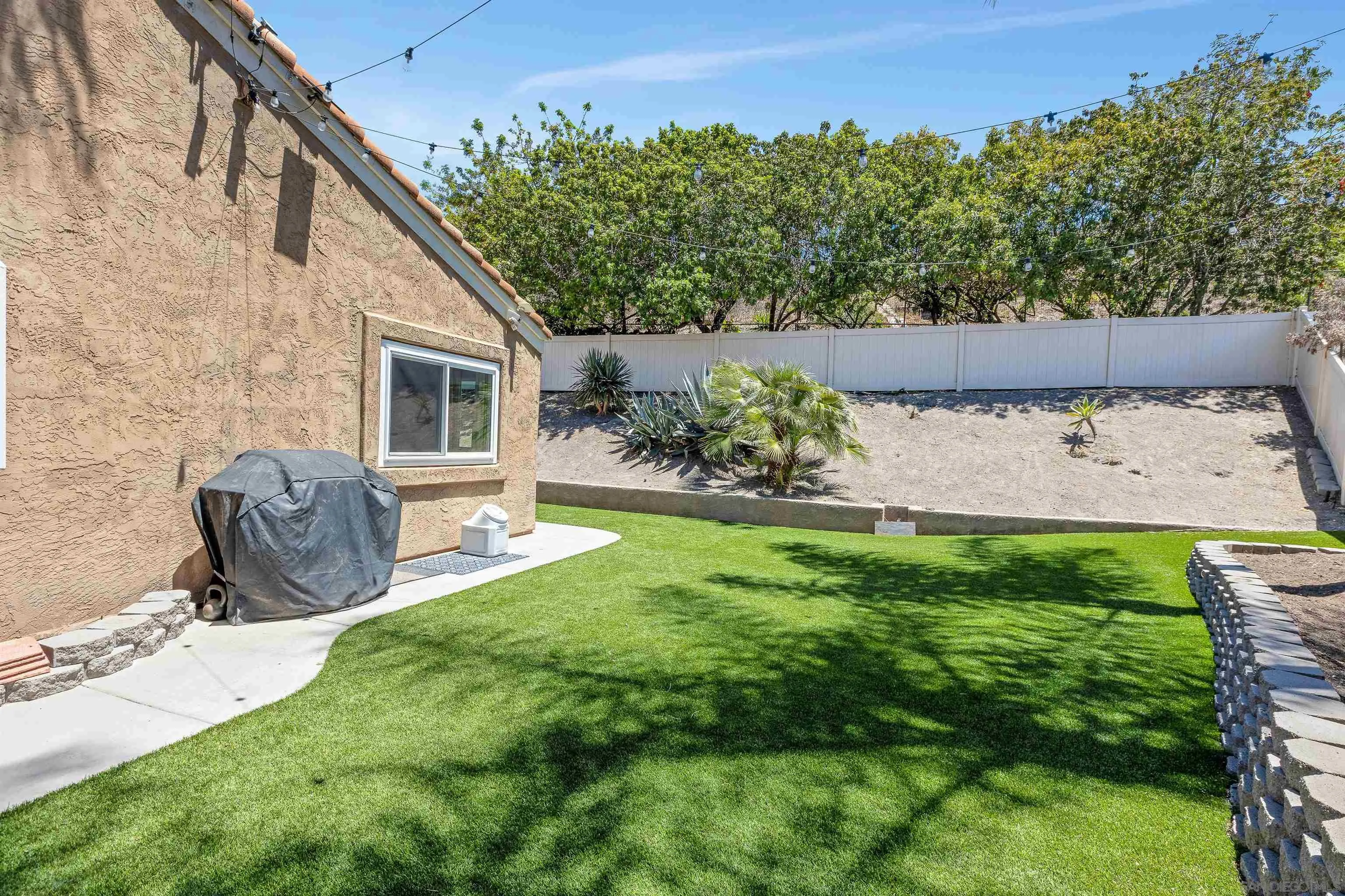 Photo #3: 250035483 Listing 