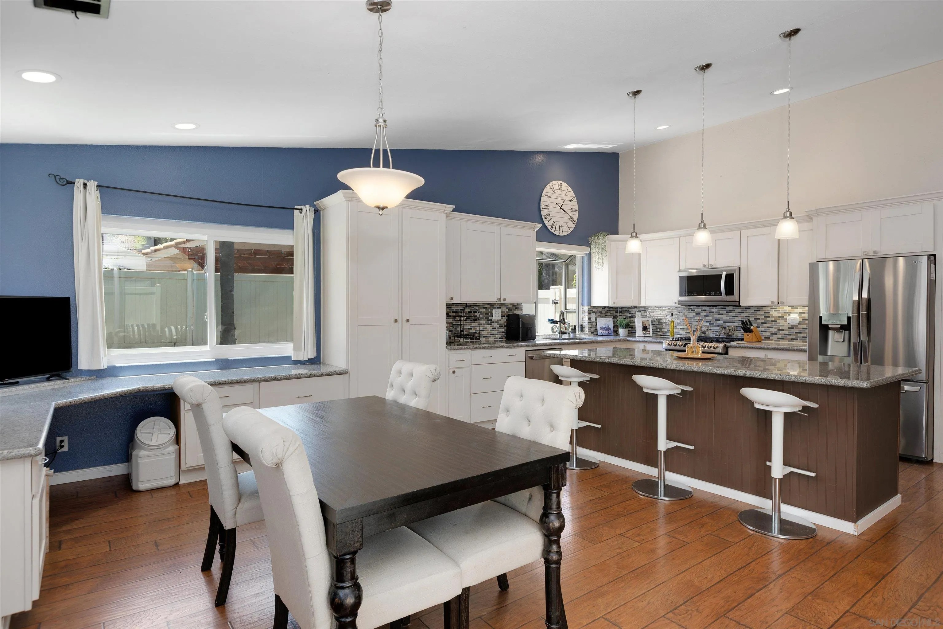 Photo #12: 250035483 Listing: Photo #12