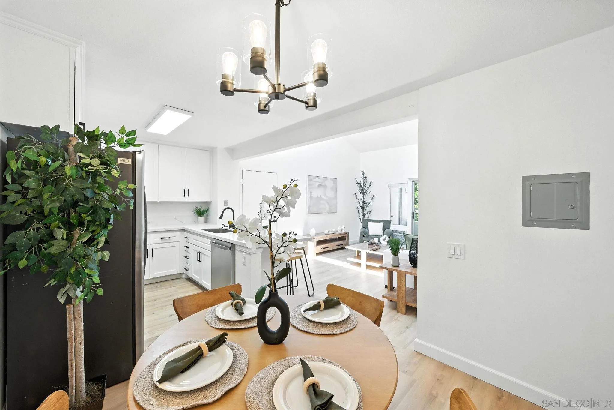 Photo #11: 250035484 Listing: Photo #11