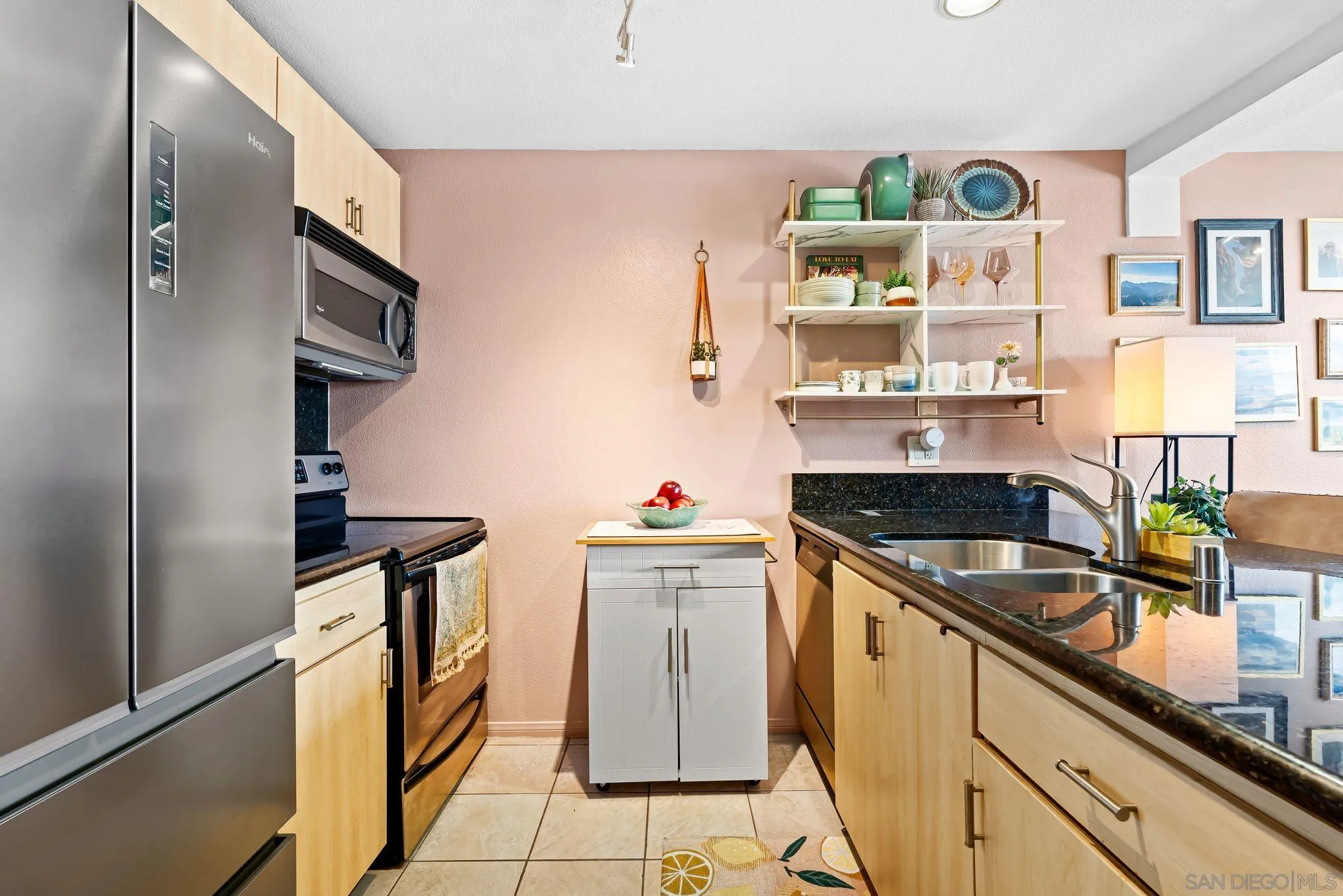 Photo #8: 250035494 Listing: Photo #8