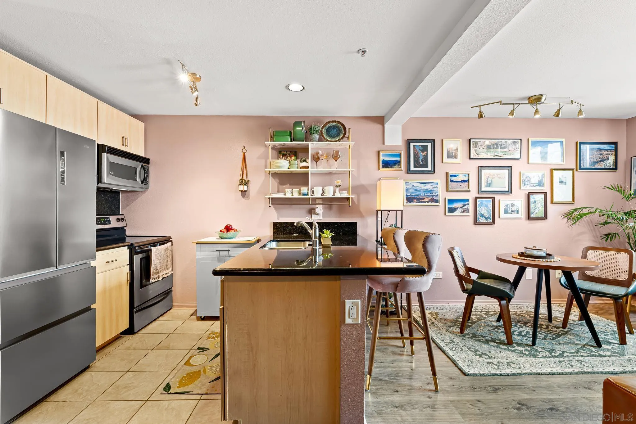 Photo #6: 250035494 Listing 