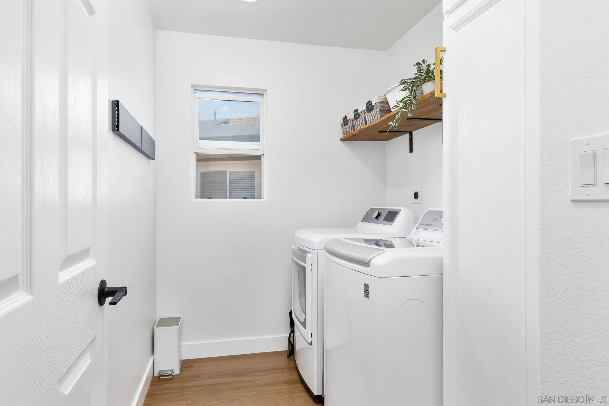 https://cdn.realtyfeed.com/cdn/127/250035498/00103db00f01aa271672047aacb756f3.webp