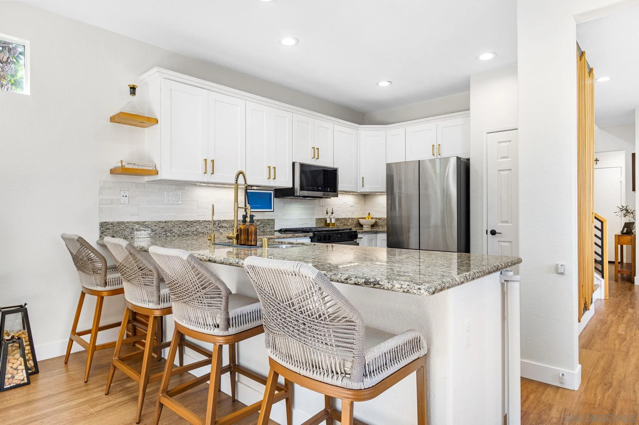 https://cdn.realtyfeed.com/cdn/127/250035498/ace2de003515dc8f741ab9e48b123e66.webp