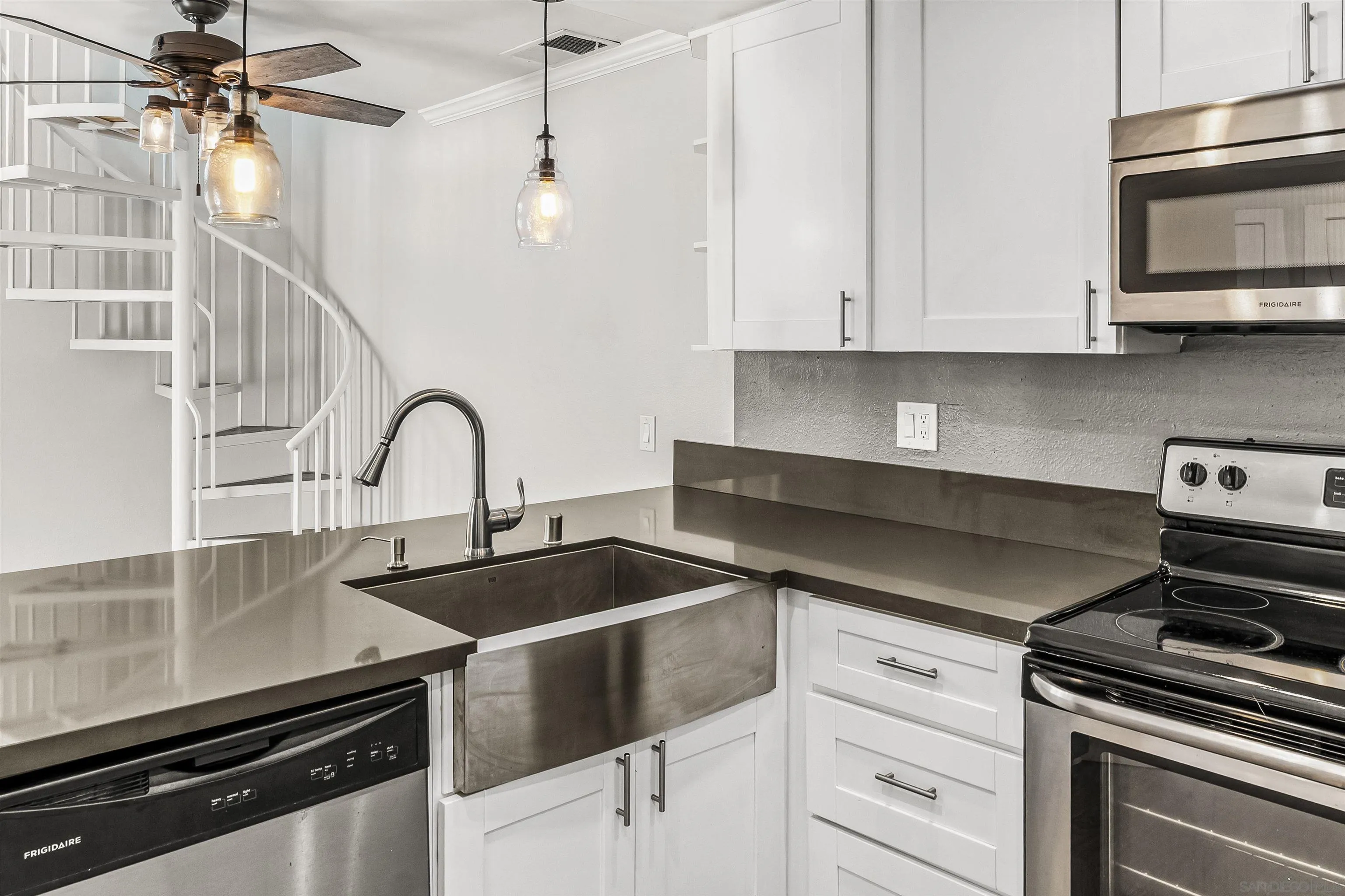Photo #9: 250035505 Listing: Photo #9