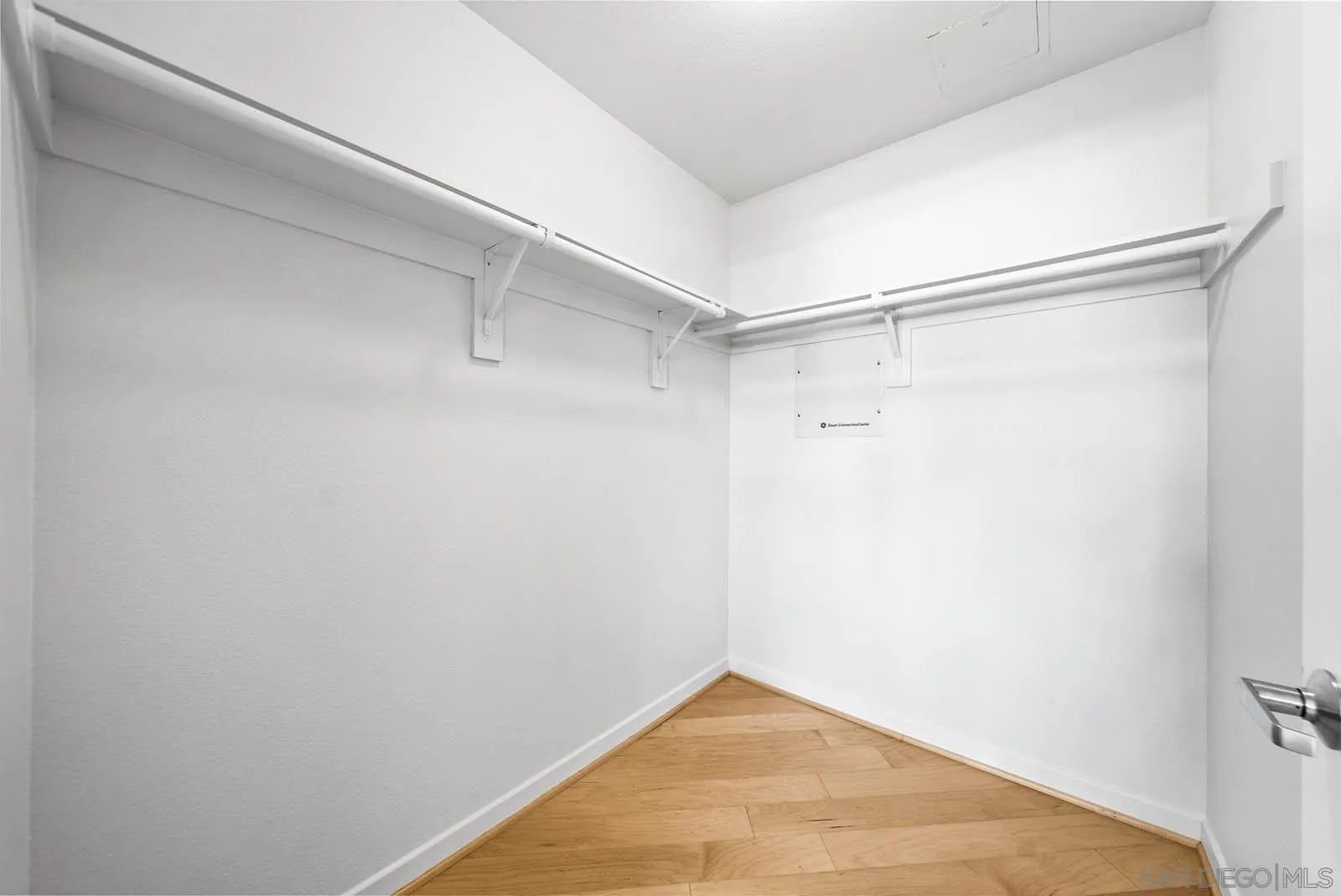 Photo #11: 250035509 Listing: Photo #11
