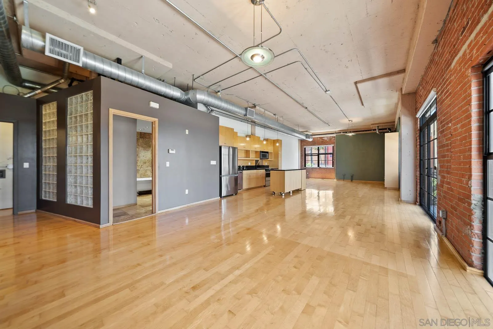 Photo #19: 250035510 Listing: Photo #19