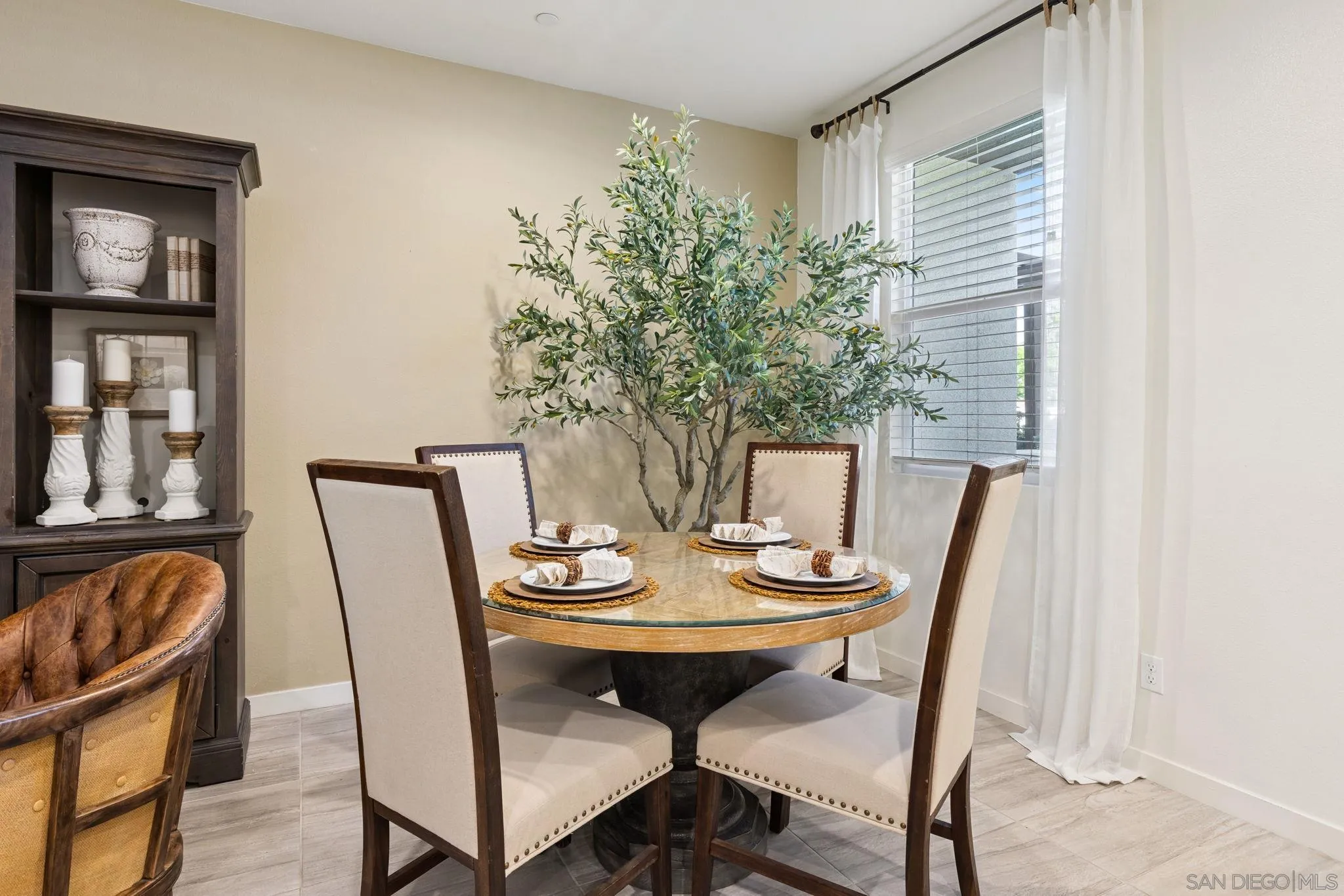 Photo #10: 250035514 Listing: Photo #10