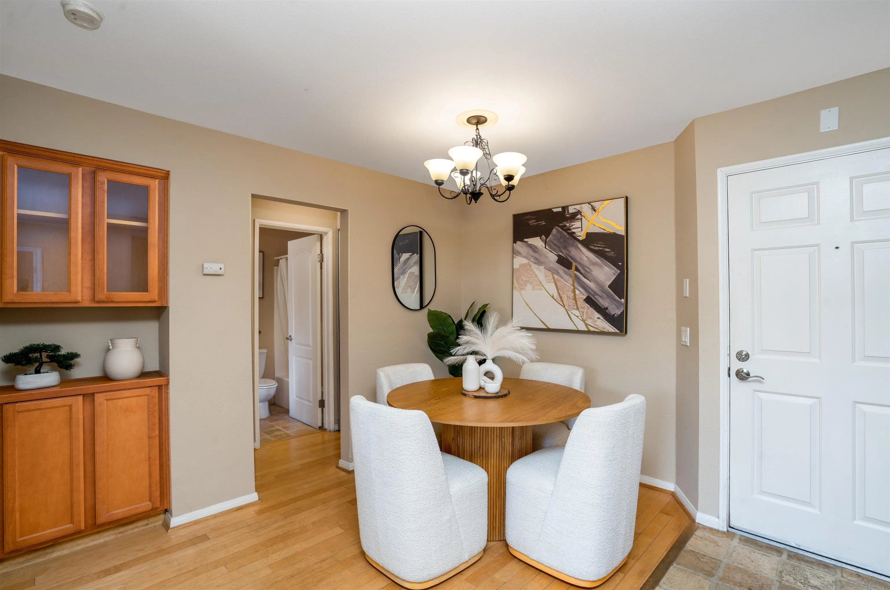 Photo #7: 250035518 Listing: Photo #7